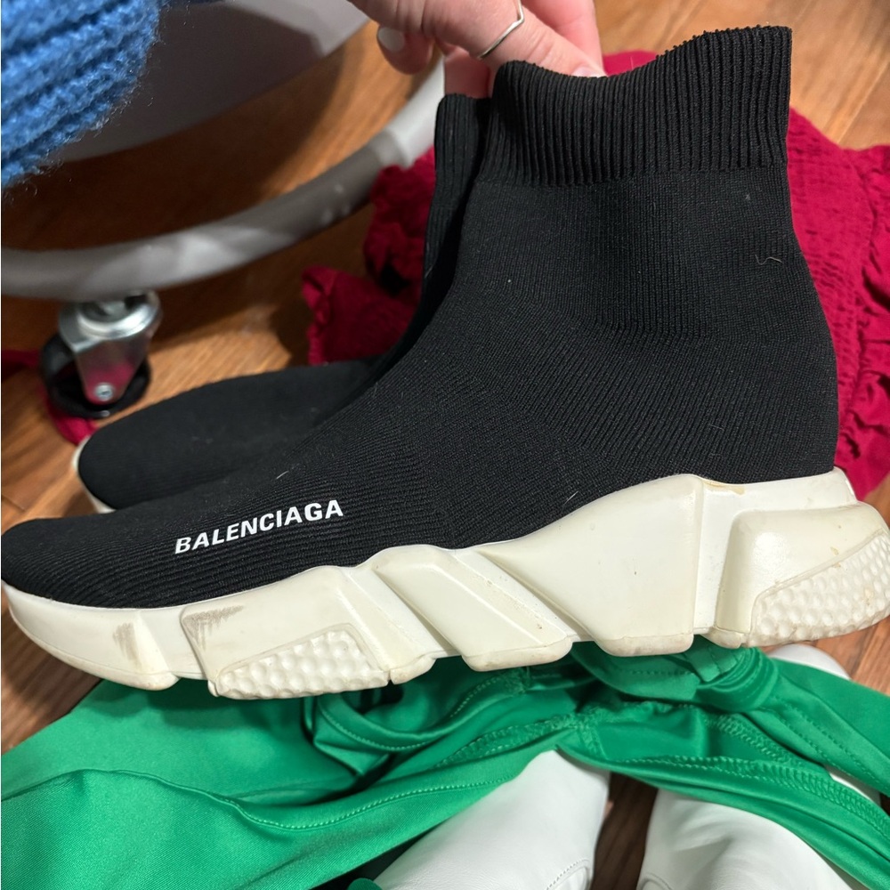 Balenciaga Black Knit Sneakers with White Sole - Picture 2 of 8